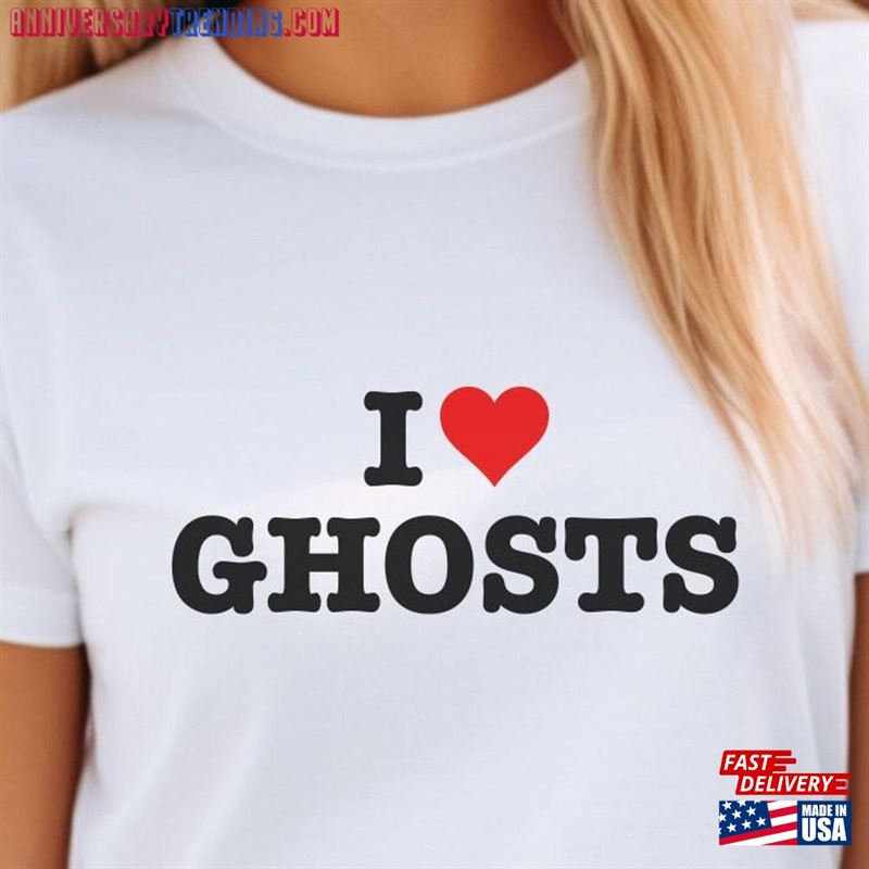 I Love Ghosts Halloween T-Shirt Ghost Tee Heart Classic