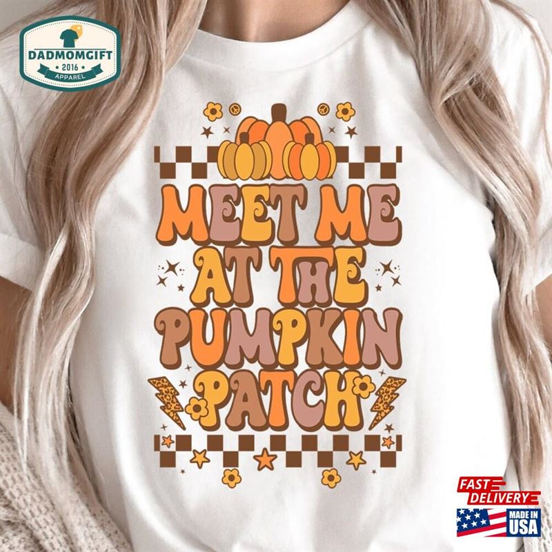 Meet Me At The Pumpkin Patch Shirt Retro Halloween Comfort Colors Spooky Season T-Shirt Unisex