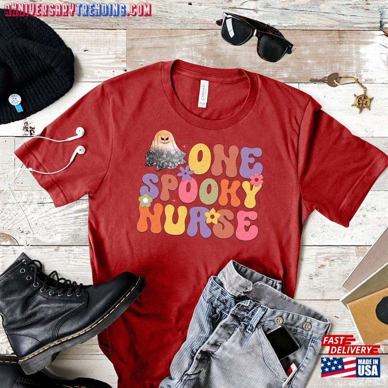 One Spooky Nurse Halloween T-Shirt Sweatshirt Hoodie