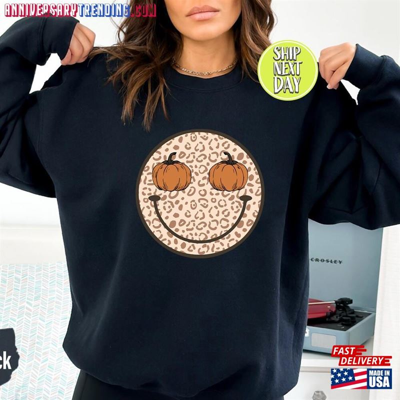 Retro Checker Pumpkin Sweatshirt Grunge Happy Face Vintage Fall Shirt Unisex Classic Retro Checker Pumpkin Sweatshirt Grunge Happy Face Vintage Fall Shirt Unisex Classic