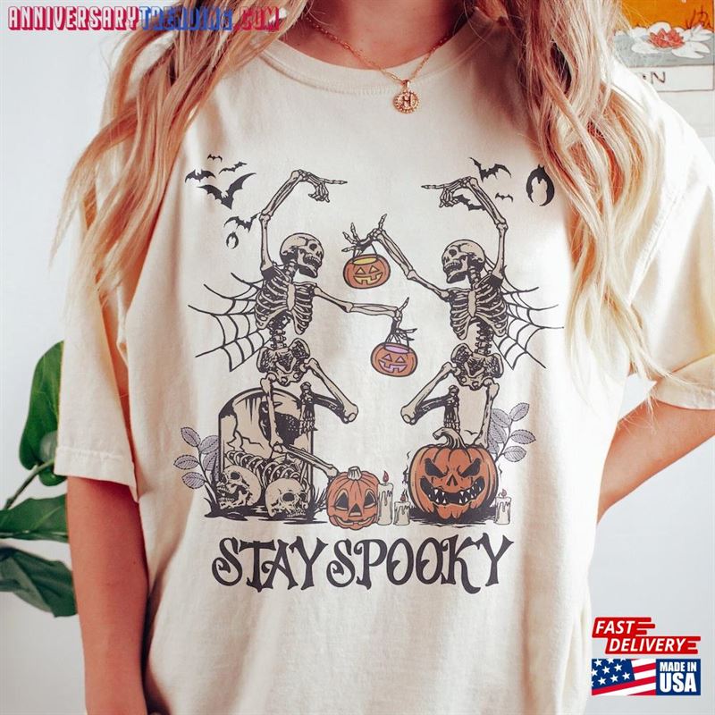 Retro Dancing Skeleton Halloween Shirt Stay Spooky Funny Sweatshirt Unisex