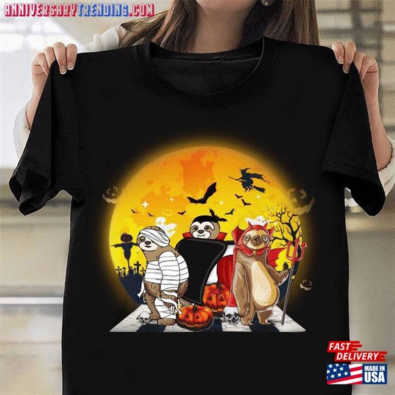 Sloth Pumpkin Halloween T-Shirt Funny Shirt Classic Sweatshirt