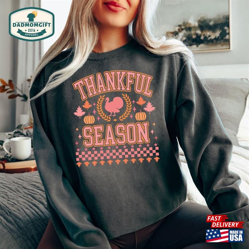 Thankful Season Sweatshirt Retro Thanksgiving Turkey Shirt T-Shirt