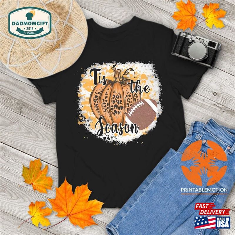 Tis The Season Thanksgiving Vibes Fall Autumn Football Vintage T-Shirt Shirt Pumpkin Sweatshirt Classic