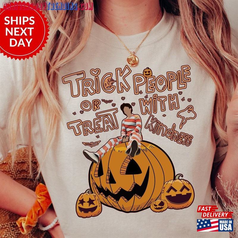 Trick Or Treat People With Kindness Shirt Harryween T-Shirt Hs Sweatshirt Classic