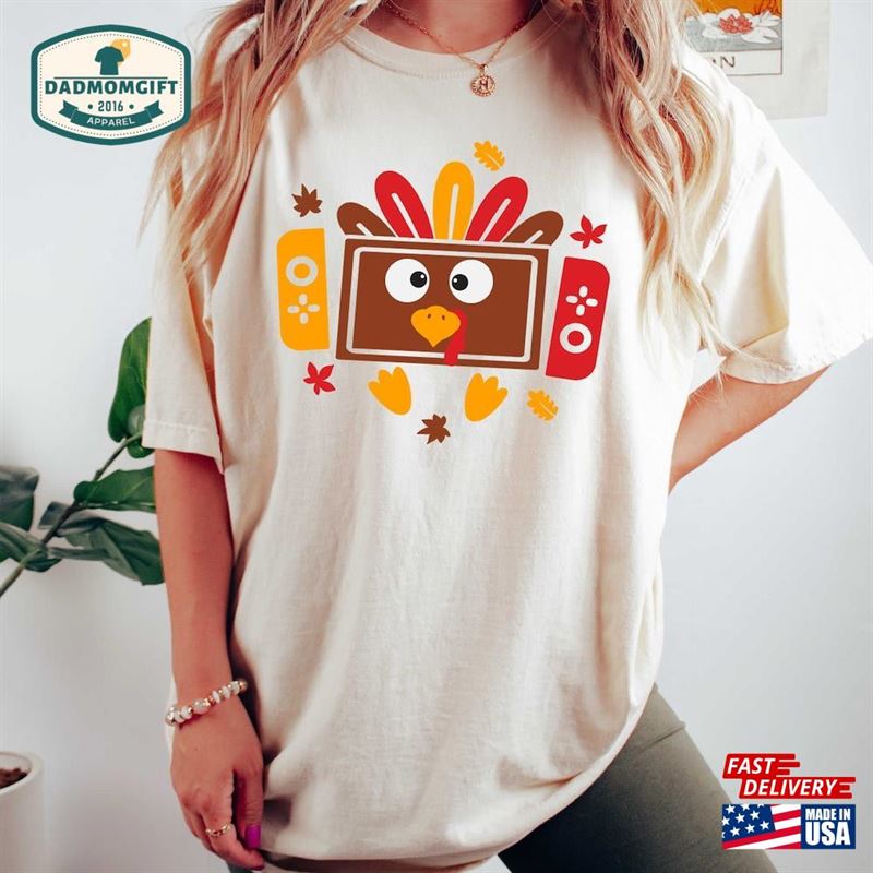 Turkey Gaming Shirt Thanksgiving Sweatshirt Coolest In Town Hoodie T-Shirt