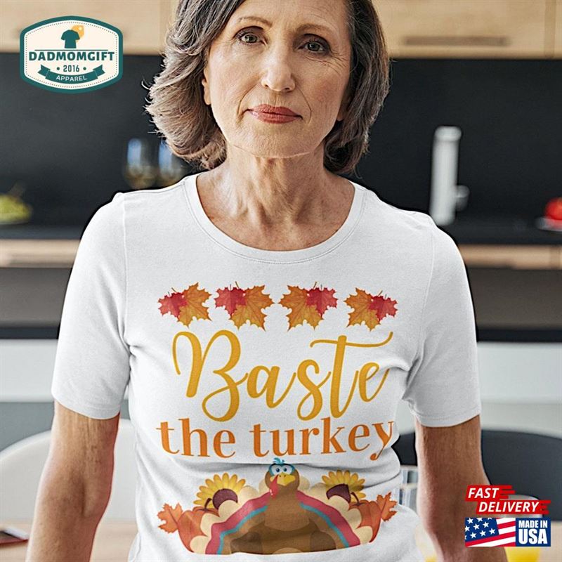 Turkey Shirt Thanksgiving Dinner Sweatshirt Classic