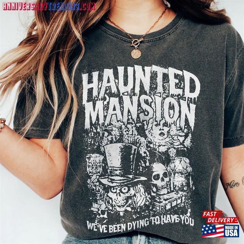 Vintage The Haunted Mansion Comfort Colors Shirt Retro Halloween T-Shirt Classic