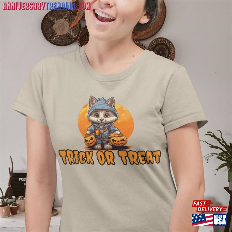 Werewolf Trick Or Treat Halloween Shirt Unisex T-Shirt