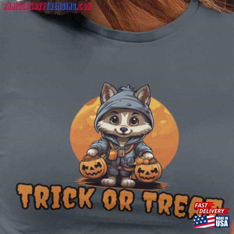 Werewolf Trick Or Treat Halloween Shirt Unisex T-Shirt