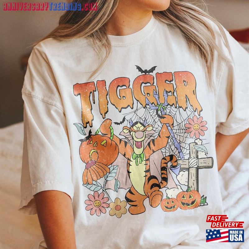 Winnie The Pooh Tigger Happy Halloween Shirt Hoodie Sweatshirt