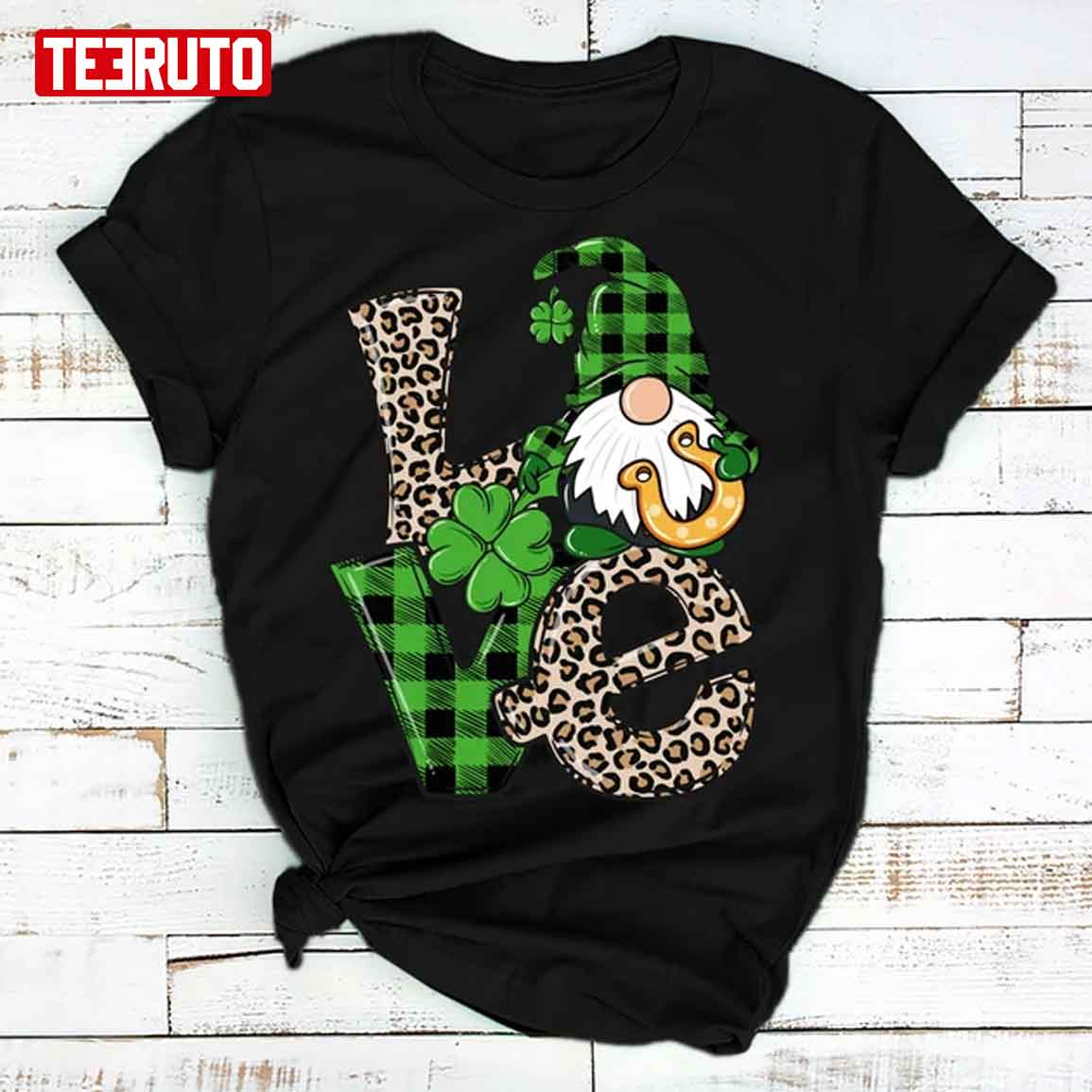 Gnomes Love Shamrock Lucky St Patrick Day Leopard Pattern T-Shirt